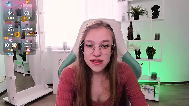 LayriantaVee online show from 03/23/26, 07:19