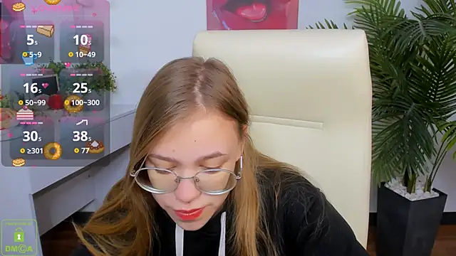 LayriantaVee online show from 10/06/25, 06:03