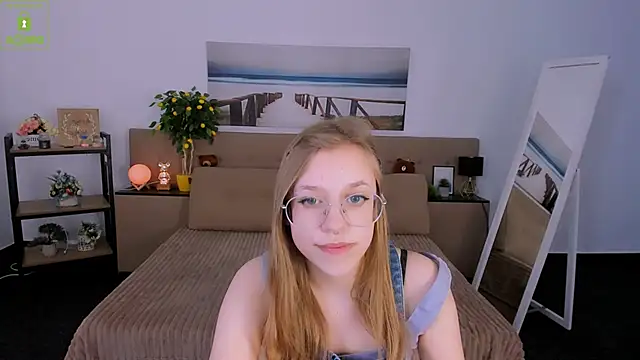 LayriantaVee online show from 03/05/25, 01:06