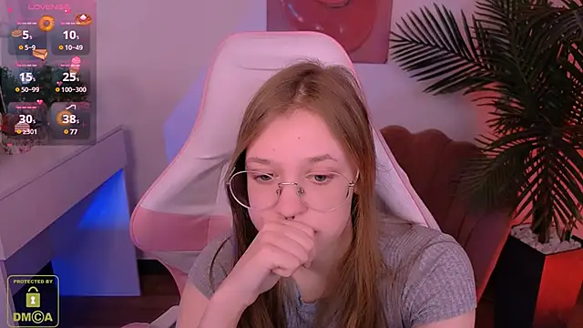 LayriantaVee online show from 03/16/25, 01:27