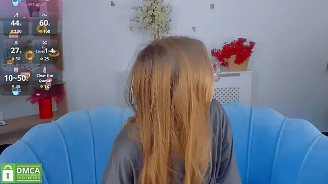 LayriantaVee online show from 09/27/25, 06:19