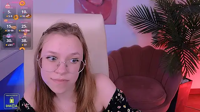 LayriantaVee online show from 03/14/25, 10:29