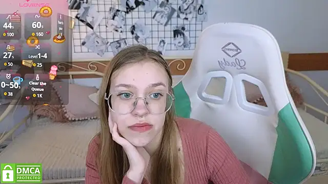 LayriantaVee online show from 04/07/26, 06:26