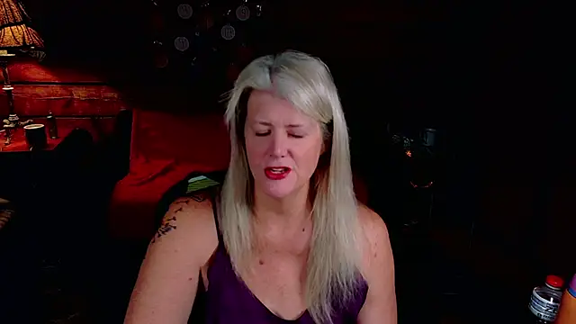 AliceHarlot online show from 12/03/25, 05:19