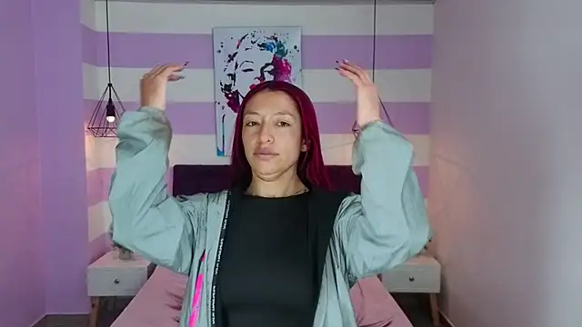 Scarlett  bell online show from 04/08/26, 11:44