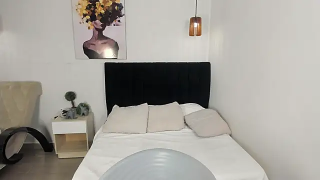 Scarlett  bell online show from 09/30/25, 01:28