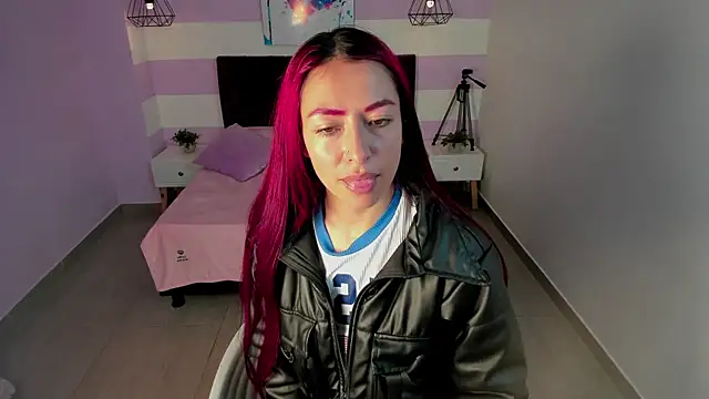 Scarlett  bell online show from 11/29/25, 01:11