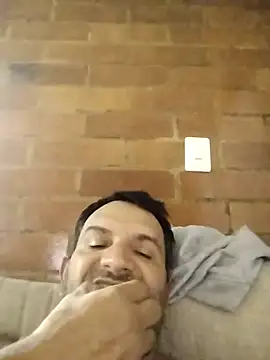 Snapshot of RogueTraveler chatting on 02/26/25, 12:52 RogueTraveler online show from 02/26/25, 12:52