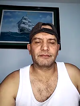 Snapshot of RogueTraveler chatting on 09/16/25, 02:01 RogueTraveler online show from 09/16/25, 02:01