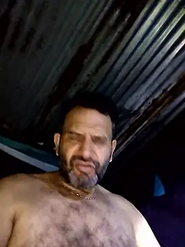 Snapshot of RogueTraveler chatting on 01/10/26, 03:24 RogueTraveler online show from 01/10/26, 03:24