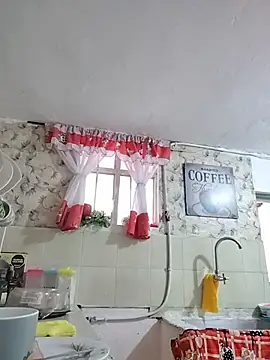 Snapshot of Dani_pegin chatting on 11/27/25, 01:11 Dani pegin online show from 11/27/25, 01:11