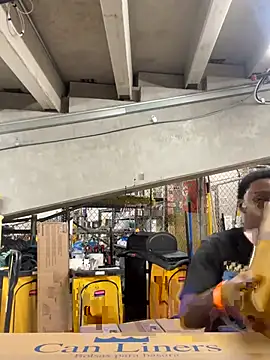 Snapshot of TransboyJay chatting on 01/30/25, 06:43 TransboyJay online show from 01/30/25, 06:43