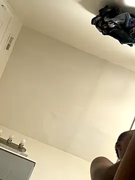 Snapshot of TransboyJay chatting on 11/07/25, 10:35 TransboyJay online show from 11/07/25, 10:35