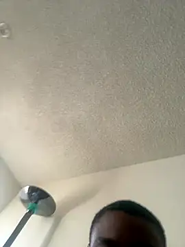 Snapshot of TransboyJay chatting on 10/17/25, 05:04 TransboyJay online show from 10/17/25, 05:04