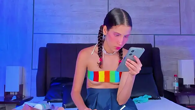 ZaritaLenon online show from 03/18/26, 08:10