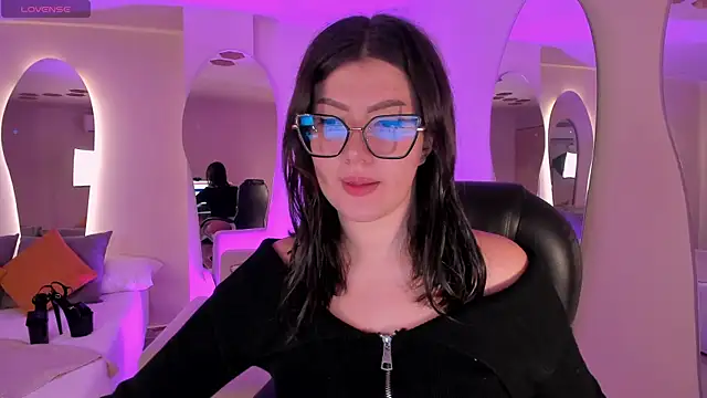 Snapshot of AmberFarrell chatting on 04/04/26, 08:04 AmberFarrell online show from 04/04/26, 08:04