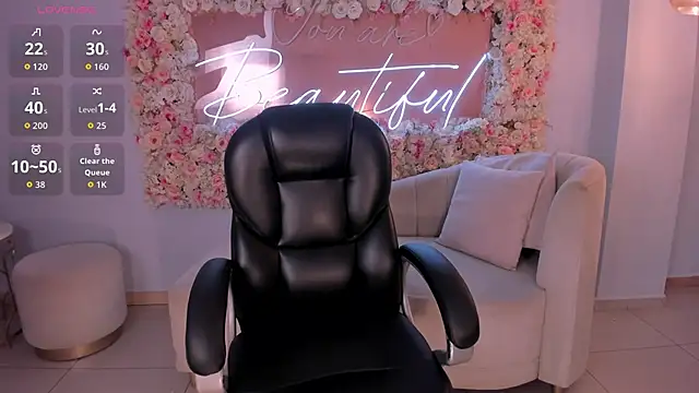 Snapshot of AmberFarrell chatting on 04/12/26, 05:27 AmberFarrell online show from 04/12/26, 05:27