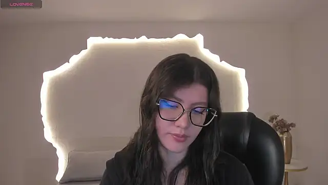 Snapshot of AmberFarrell chatting on 06/08/26, 08:31 AmberFarrell online show from 06/08/26, 08:31