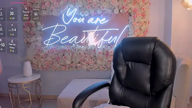 Snapshot of AmberFarrell chatting on 03/08/26, 05:38 AmberFarrell online show from 03/08/26, 05:38