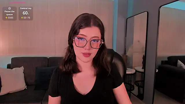 Snapshot of AmberFarrell chatting on 03/06/26, 08:26 AmberFarrell online show from 03/06/26, 08:26