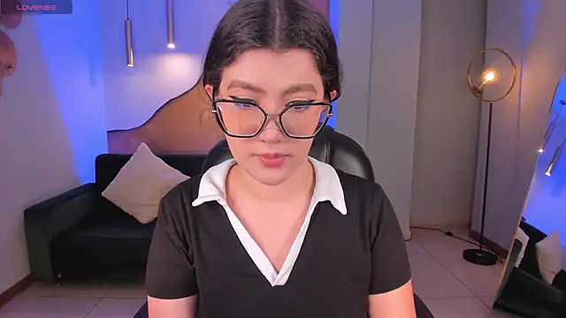 AmberFarrell online show from 11/10/25, 08:25