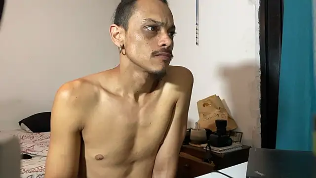 Snapshot of villanocat chatting on 01/31/25, 03:20 villanocat online show from 01/31/25, 03:20