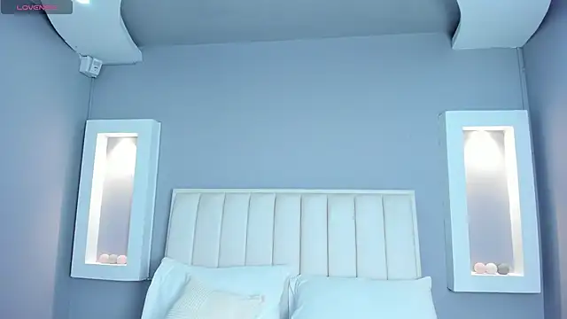 HannaPaola online show from 11/08/25, 10:46