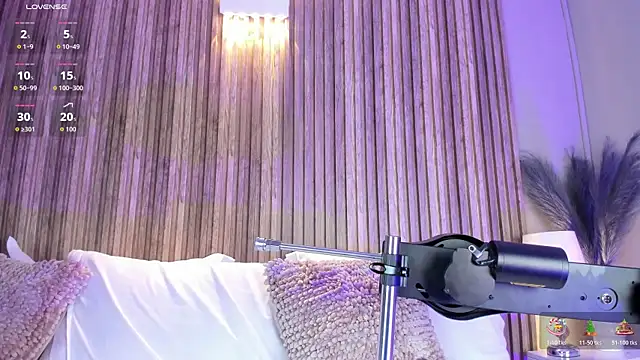 HannaPaola online show from 12/18/25, 10:35