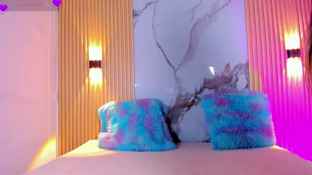 valentina lux online show from 09/23/25, 03:46