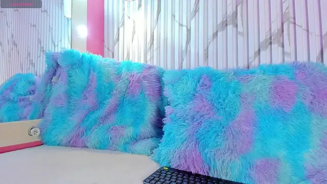 valentina lux online show from 10/16/25, 07:33