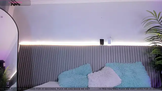 valentina lux online show from 02/25/26, 07:25