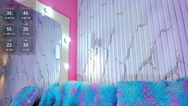 valentina lux online show from 10/28/25, 07:13