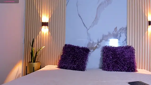 valentina lux online show from 03/12/25, 03:02