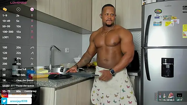 Aaron ST online show from 10/10/25, 06:31