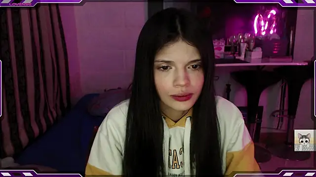 Sarahgin online show from 01/28/25, 10:56