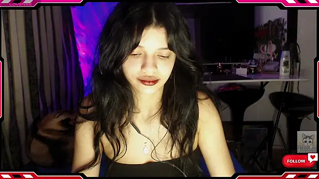 Sarahgin online show from 11/22/25, 09:30