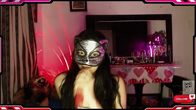 Sarahgin online show from 10/17/25, 08:54