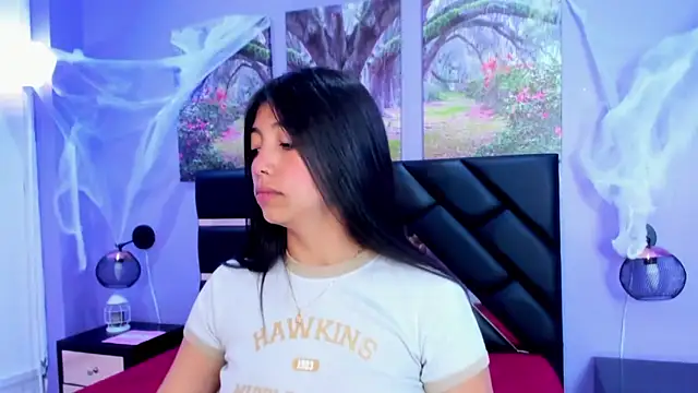 Snapshot of KimberlyVillaLobos chatting on 10/17/25, 11:45 KimberlyVillaLobos online show from 10/17/25, 11:45