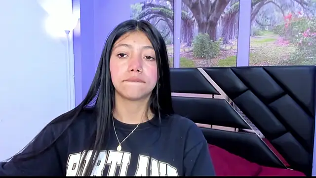 Snapshot of KimberlyVillaLobos chatting on 09/20/25, 11:37 KimberlyVillaLobos online show from 09/20/25, 11:37