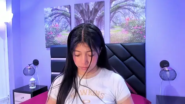 KimberlyVillaLobos online show from 11/18/25, 11:35