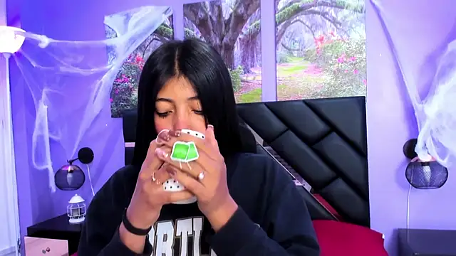 KimberlyVillaLobos online show from 11/05/25, 11:35