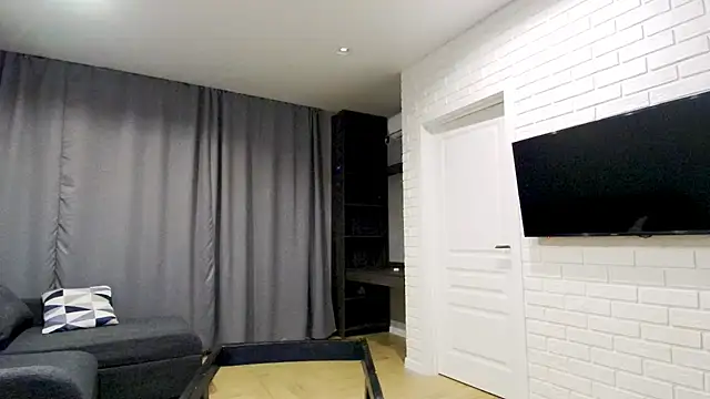 Daniella Lorente online show from 02/02/26, 07:13