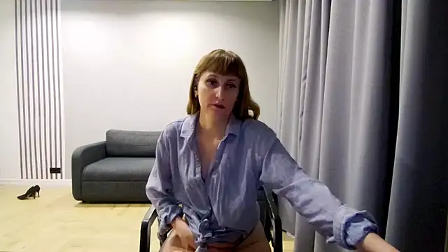 Snapshot of Daniella_Lorente chatting on 02/11/25, 12:06 Daniella Lorente online show from 02/11/25, 12:06