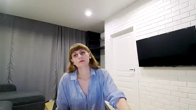 Daniella Lorente online show from 10/27/25, 11:27