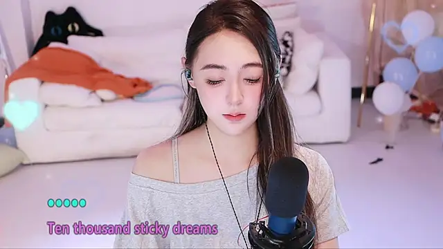 Roseonly  online show from 04/06/26, 04:46