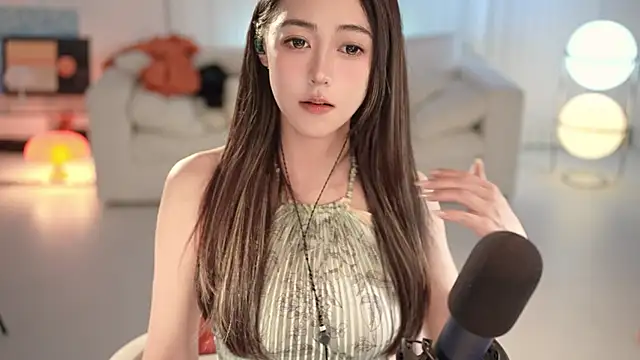 Snapshot of Roseonly_ chatting on 05/03/26, 01:25 Roseonly online show from 05/03/26, 01:25