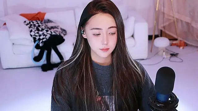 Roseonly  online show from 03/31/26, 07:32