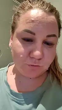 Snapshot of Anna_Curvy chatting on 03/08/25, 01:47 Anna Curvy online show from 03/08/25, 01:47
