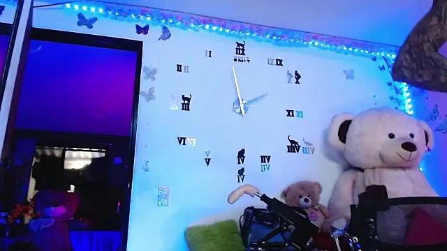 Snapshot of goddess_BigassCock chatting on 11/16/25, 06:40 goddess BigassCock online show from 11/16/25, 06:40