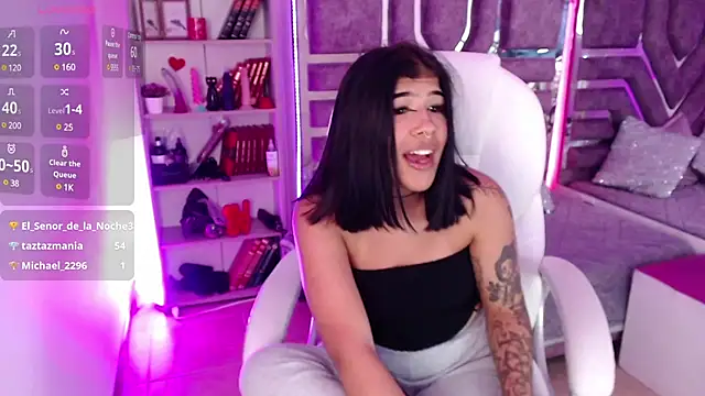 AliceWalker 11 online show from 03/13/25, 02:16